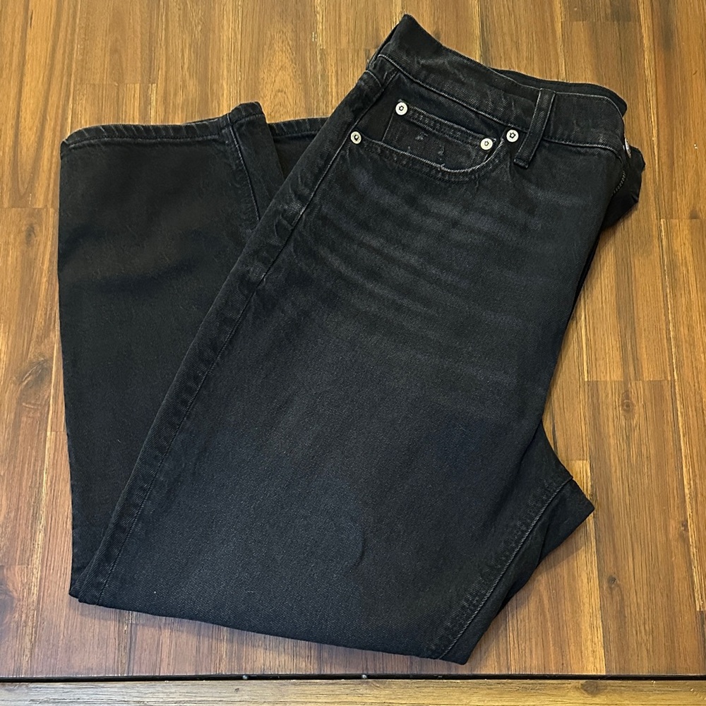 American Eagle Super High-Rise Ankle Straight